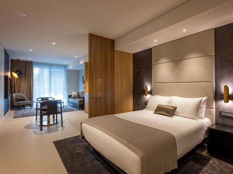 Skye Suites Sydney Zewnętrze zdjęcie A bedroom at the hotel