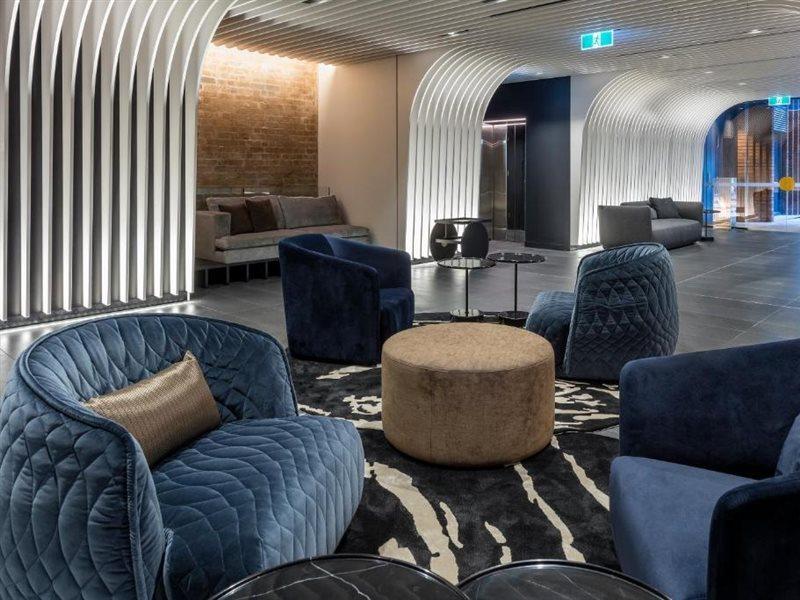 Skye Suites Sydney Zewnętrze zdjęcie The lounge at the airport