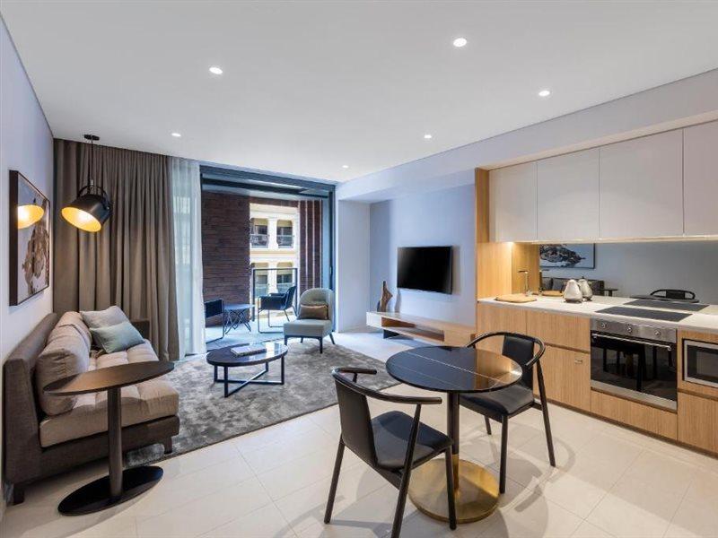 Skye Suites Sydney Zewnętrze zdjęcie A typical apartment at The Standard