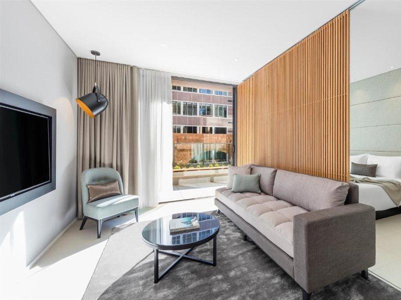Skye Suites Sydney Zewnętrze zdjęcie A suite at the hotel